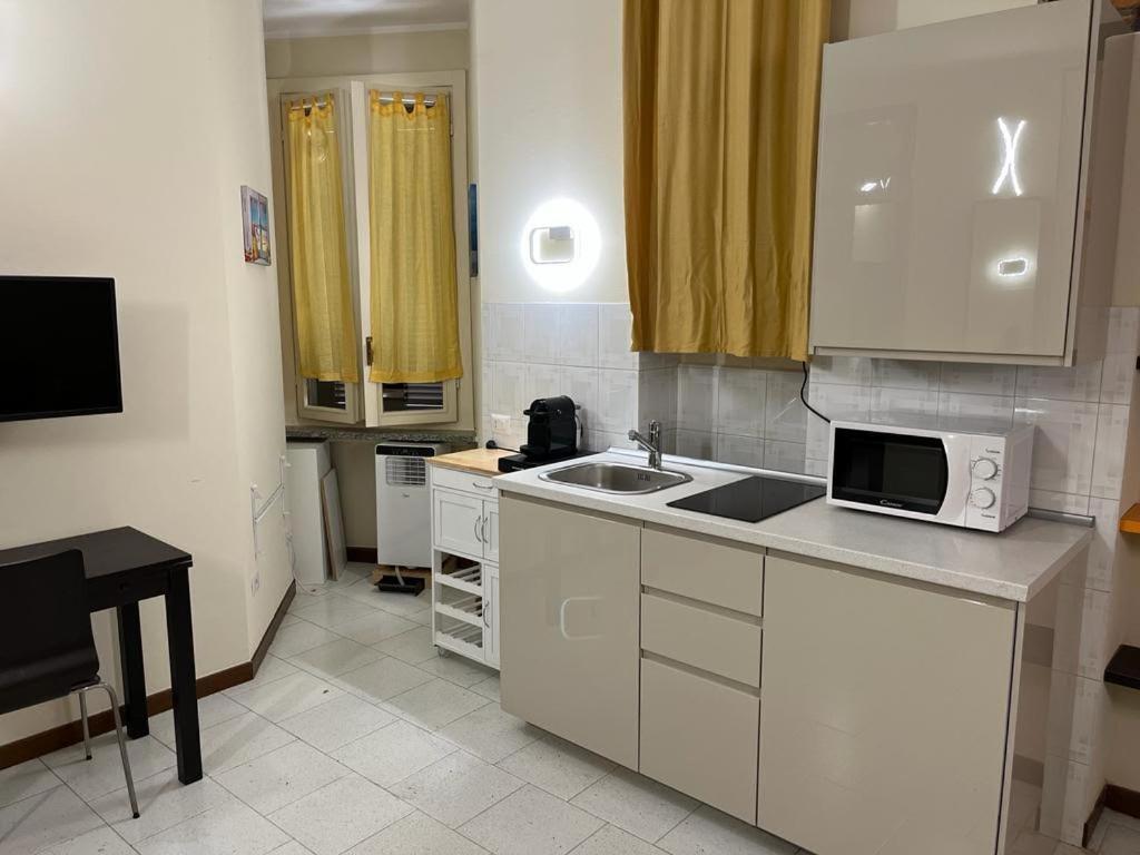 Milan Downtown Apartment ภายนอก รูปภาพ