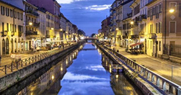 Milan Downtown Apartment ภายนอก รูปภาพ